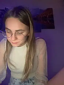GraceTorrez online show from December 9, 4:05 pm