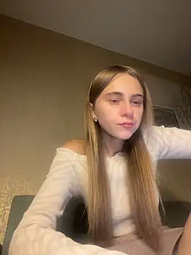 GraceTorrez online show from October 31, 5:03 pm