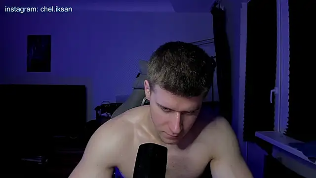 Snapshot of Bruno_Banani chatting on March 8, 9:29 pm Bruno Banani online show from March 8, 9:29 pm