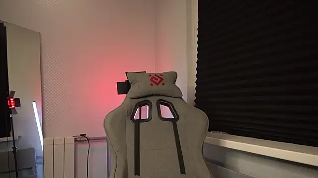 Bruno Banani online show from November 7, 4:40 pm