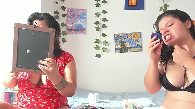 Snapshot of Karol_IsabelCouple chatting on December 3, 1:32 pm Karol IsabelCouple online show from December 3, 1:32 pm