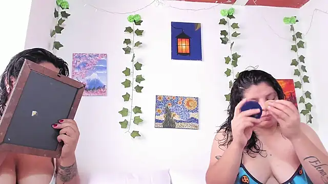 Snapshot of Karol_IsabelCouple chatting on December 14, 8:08 pm Karol IsabelCouple online show from December 14, 8:08 pm