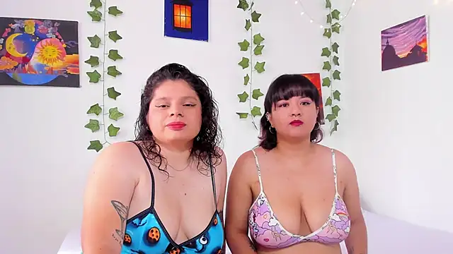 Snapshot of Karol_IsabelCouple chatting on February 14, 8:48 pm Karol IsabelCouple online show from February 14, 8:48 pm