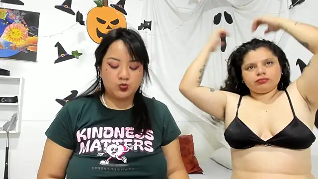 Snapshot of Karol_IsabelCouple chatting on October 25, 2:41 am Karol IsabelCouple online show from October 25, 2:41 am