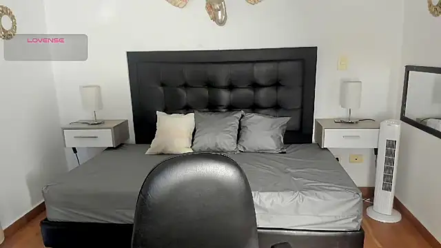 Snapshot of sweet_abby1 chatting on March 31, 11:21 am sweet abby1 online show from March 31, 11:21 am