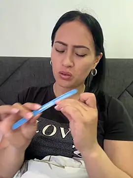 Snapshot of Sara_luna_ chatting on February 17, 4:57 pm Sara luna online show from February 17, 4:57 pm