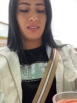 Snapshot of Sara_luna_ chatting on July 11, 3:37 pm Sara luna online show from July 11, 3:37 pm