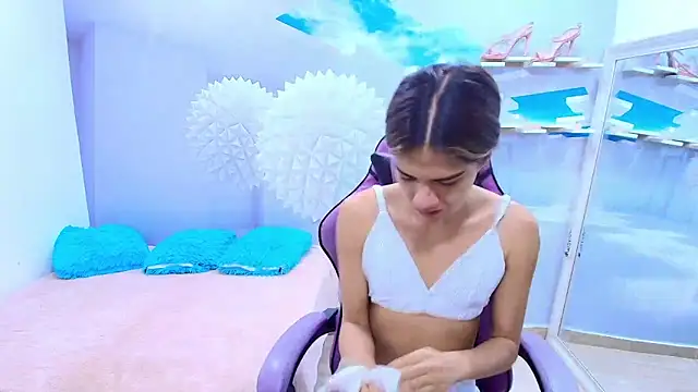 DEMI LEED online show from February 20, 11:54 am