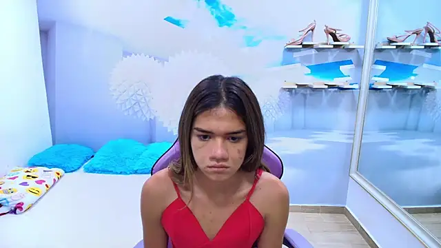 DEMI LEED online show from April 1, 1:34 pm