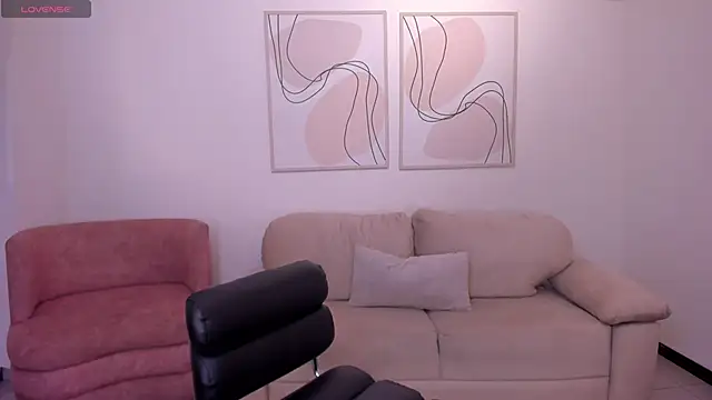 AbbyDalton online show from October 18, 11:44 am