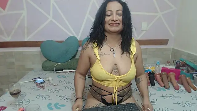 Lena lawson online show from December 22, 6:43 am