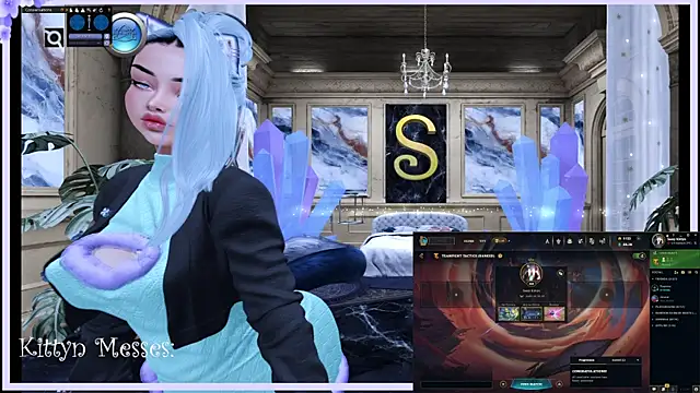 Snapshot of SassyKittyn chatting on December 24, 6:33 am SassyKittyn online show from December 24, 6:33 am