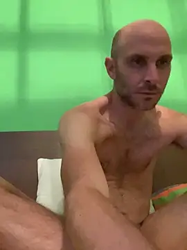 Snapshot of tubfunaske chatting on October 15, 5:35 pm tubfunaske online show from October 15, 5:35 pm