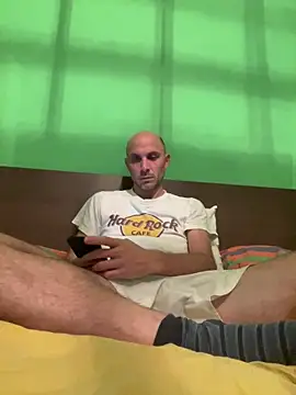 Snapshot of tubfunaske chatting on October 29, 6:53 pm tubfunaske online show from October 29, 6:53 pm