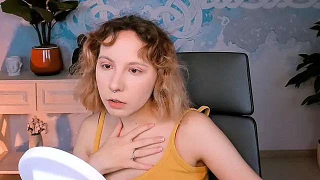 JasmineMilko online show from October 20, 5:08 am