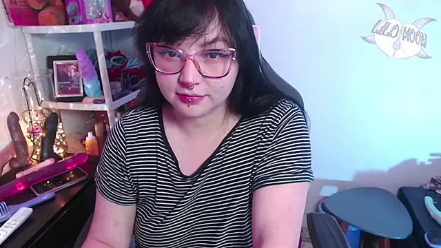 LiloMoon69 online show from December 24, 3:27 am