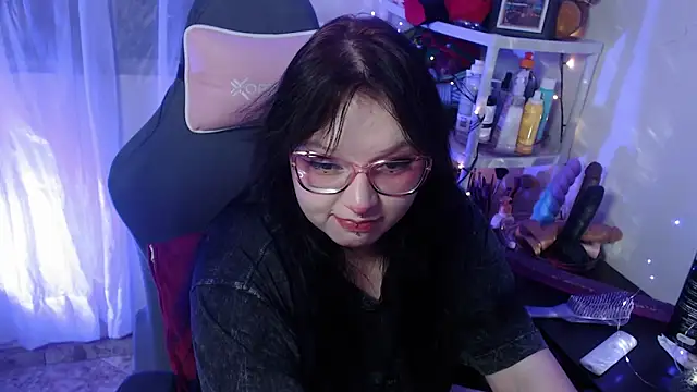 LiloMoon69 online show from February 2, 7:41 am