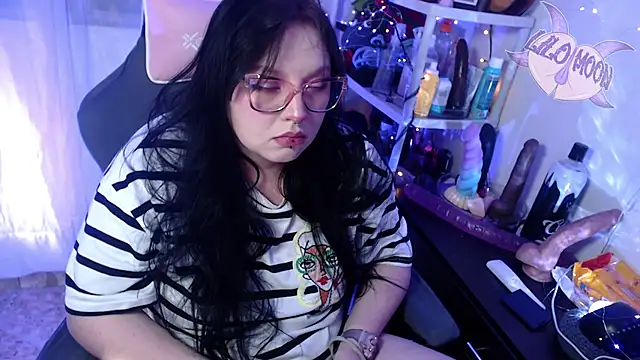 LiloMoon69 online show from February 9, 3:11 am
