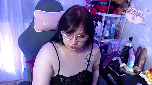 LiloMoon69 online show from February 23, 3:45 am