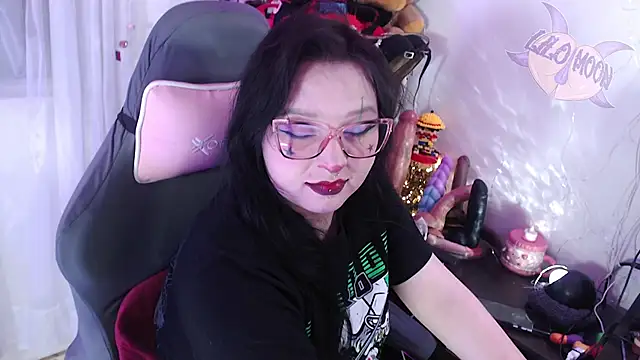 LiloMoon69 online show from October 2, 1:51 pm