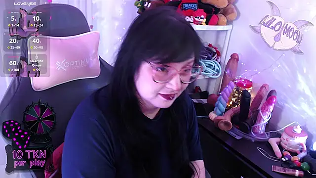 LiloMoon69 online show from February 10, 1:10 am