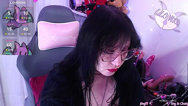 LiloMoon69 online show from February 26, 2:32 am