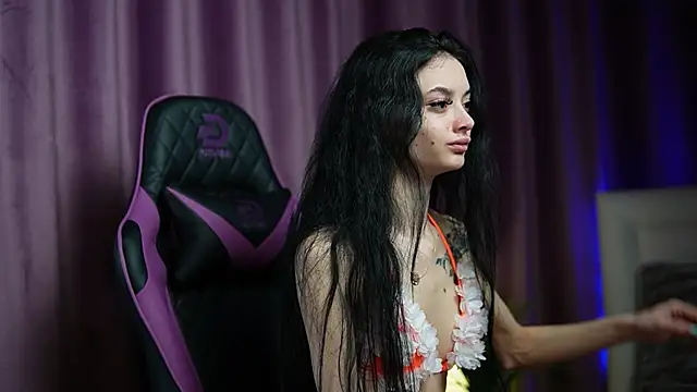 RachelRave online show from January 31, 8:33 pm