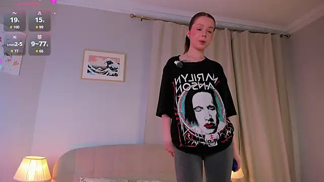 DominikaElis online show from December 22, 7:33 pm