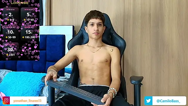  CamiloBass online show from November 13, 12:42 am