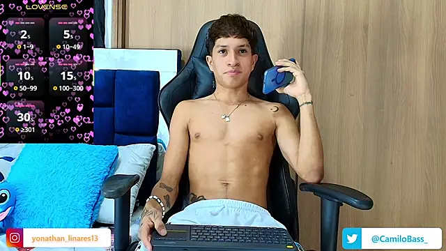  CamiloBass online show from November 30, 8:13 pm