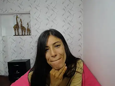 Snapshot of aleja_2024 chatting on February 14, 3:53 pm aleja 2024 online show from February 14, 3:53 pm