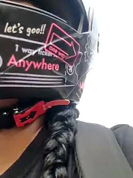 Snapshot of OliviaBurning chatting on February 20, 7:36 pm OliviaBurning online show from February 20, 7:36 pm