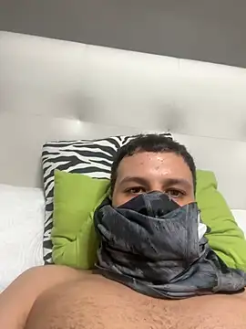 Snapshot of yayaya55598 chatting on January 10, 8:48 pm yayaya55598 online show from January 10, 8:48 pm