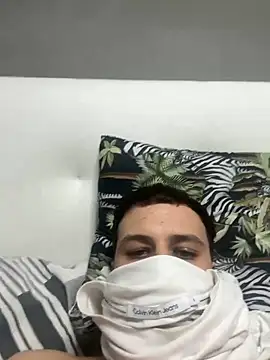 Snapshot of yayaya55598 chatting on January 12, 6:38 pm yayaya55598 online show from January 12, 6:38 pm