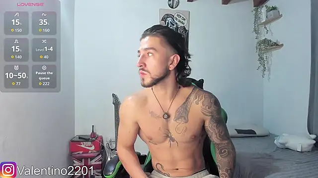 Valentino Xander online show from December 20, 1:34 am