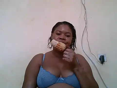 Snapshot of ANALQUEEN4 chatting on October 6, 7:06 am ANALQUEEN4 online show from October 6, 7:06 am