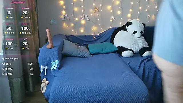 Snapshot of MilaaMilaa chatting on February 7, 9:47 am MilaaMilaa online show from February 7, 9:47 am