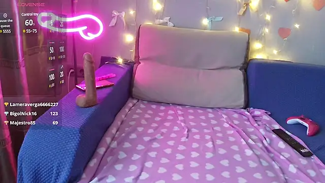 Snapshot of MilaaMilaa chatting on February 13, 9:30 am MilaaMilaa online show from February 13, 9:30 am