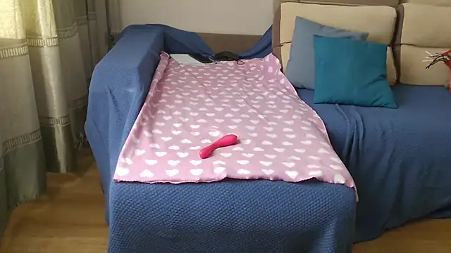 Snapshot of MilaaMilaa chatting on February 26, 3:21 am MilaaMilaa online show from February 26, 3:21 am