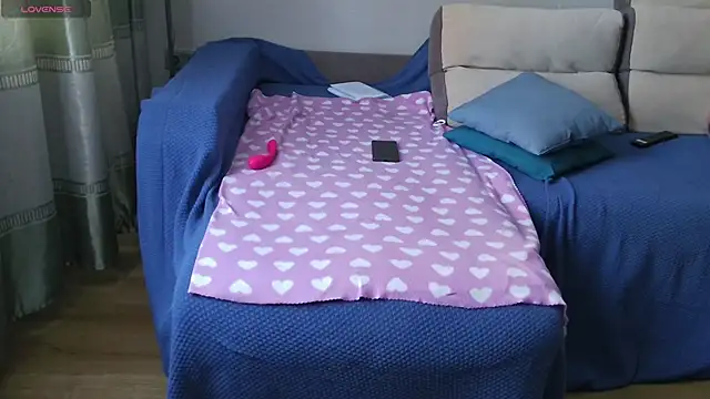 Snapshot of MilaaMilaa chatting on February 26, 9:32 am MilaaMilaa online show from February 26, 9:32 am