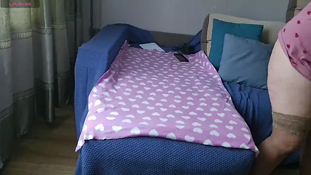 Snapshot of MilaaMilaa chatting on February 27, 3:04 am MilaaMilaa online show from February 27, 3:04 am