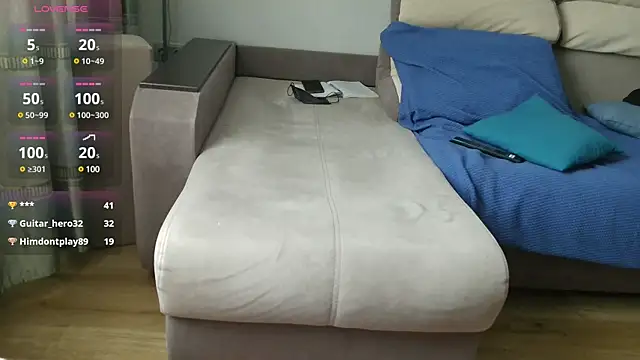 Snapshot of MilaaMilaa chatting on March 8, 5:28 am MilaaMilaa online show from March 8, 5:28 am