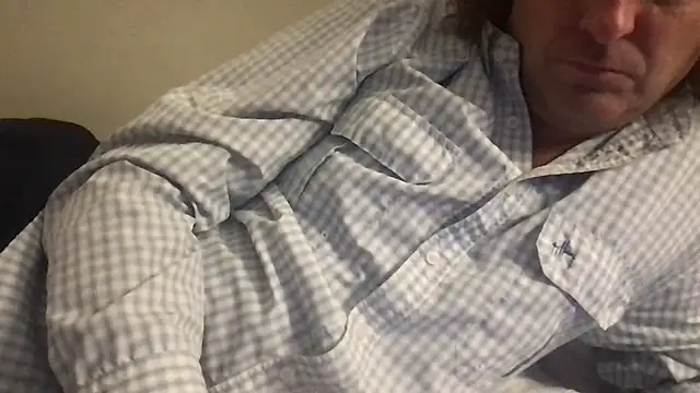 Snapshot of costanza7070 chatting on February 20, 5:23 am costanza7070 online show from February 20, 5:23 am