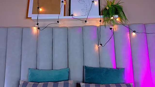 EngelStone online show from October 28, 7:38 pm