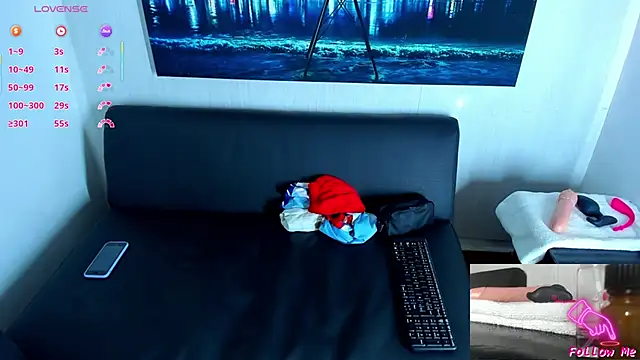 Snapshot of Piggy_Eddy chatting on September 15, 9:15 pm Piggy Eddy online show from September 15, 9:15 pm