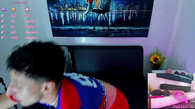 Snapshot of Piggy_Eddy chatting on September 22, 10:34 pm Piggy Eddy online show from September 22, 10:34 pm