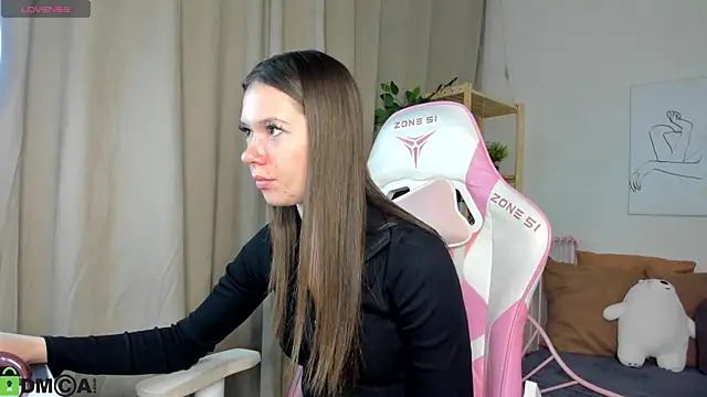 Nicole Charm online show from October 1, 9:32 pm