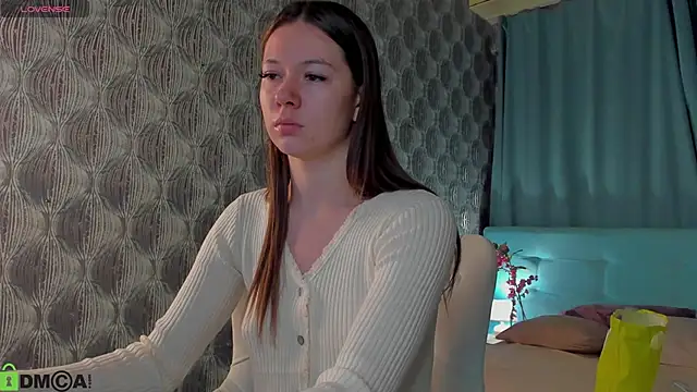 Nicole Charm online show from October 10, 8:08 pm