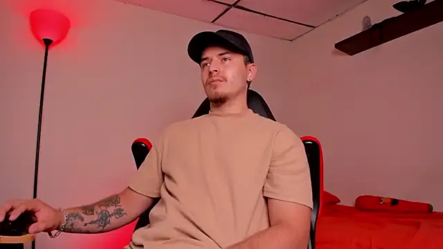 james connor2 online show from October 18, 7:03 pm