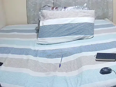 slender sweet online show from April 2, 12:03 pm